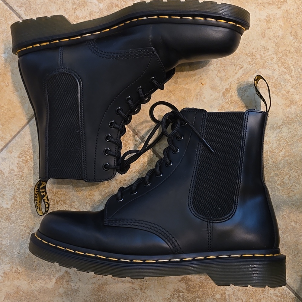 Dr Martens 1460 Harper Smooth Leather Lace Up Boots EUC - Picture 6 of 10